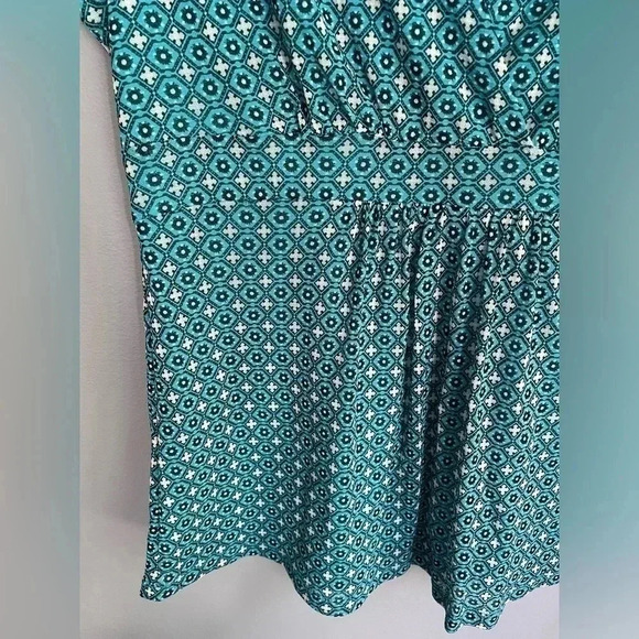 New York & Company Women’s Baby Doll Blouse Size Medium - Picture 4 of 6